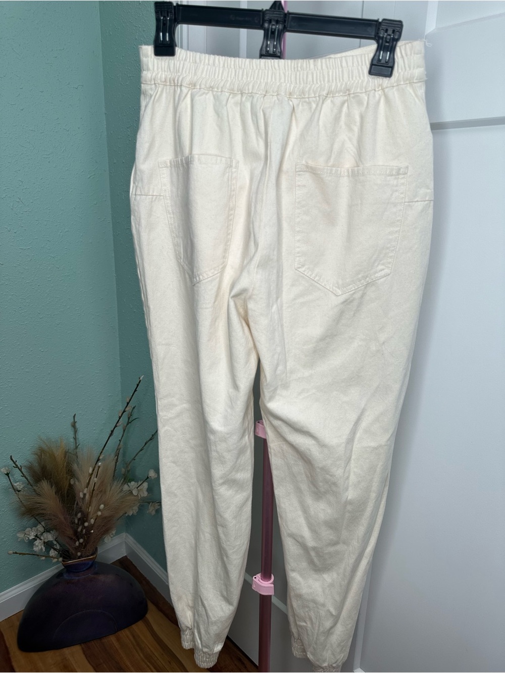 entro Cream High-Rise Denim Joggers Small NWT - Picture 6 of 6